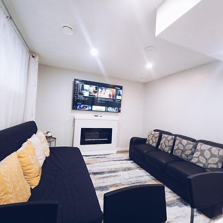 Cozy 2 Bedroom Suite, Queen Beds, Near The Airport Edmonton Eksteriør billede