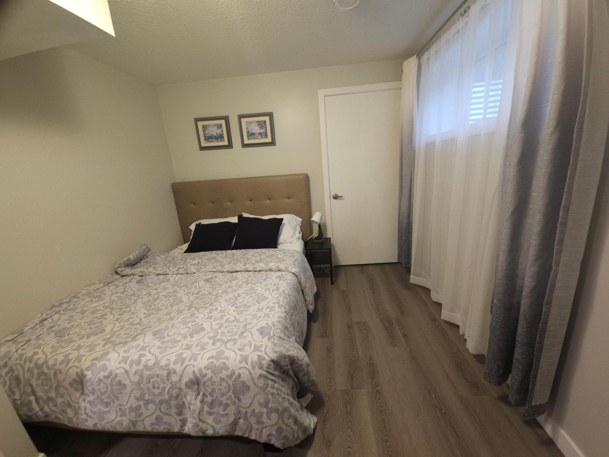 Cozy 2 Bedroom Suite, Queen Beds, Near The Airport Edmonton Eksteriør billede