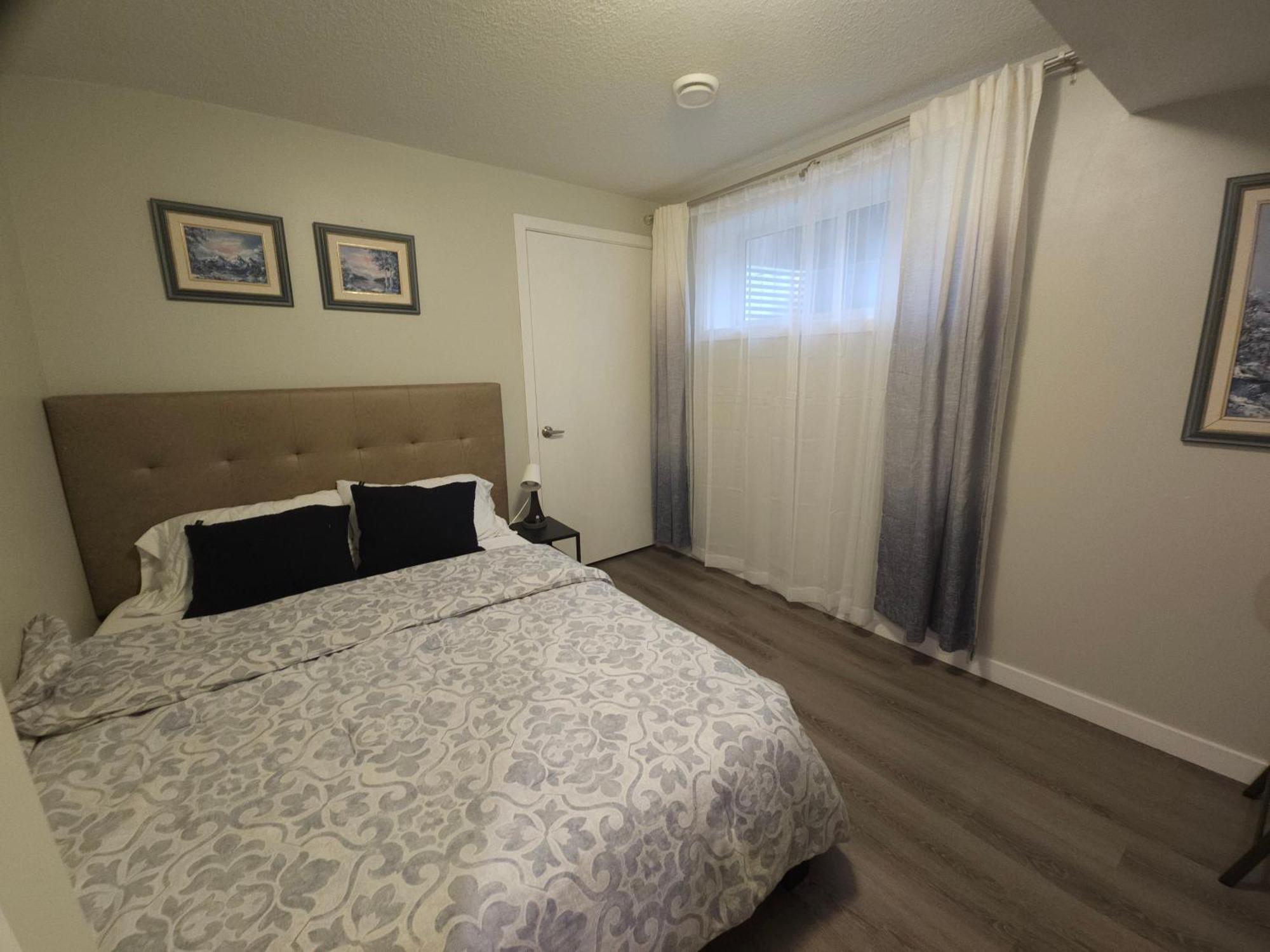 Cozy 2 Bedroom Suite, Queen Beds, Near The Airport Edmonton Eksteriør billede