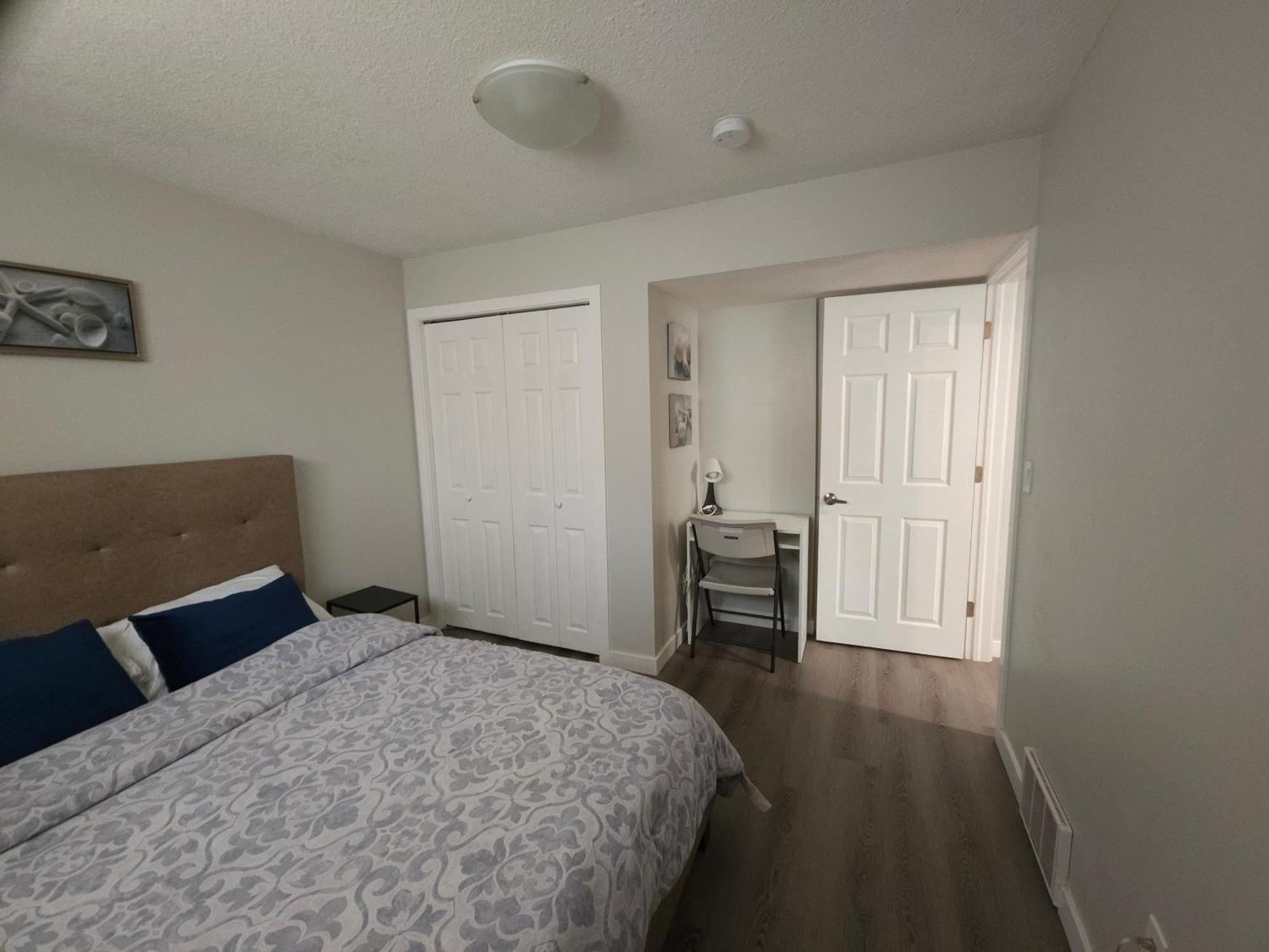 Cozy 2 Bedroom Suite, Queen Beds, Near The Airport Edmonton Eksteriør billede